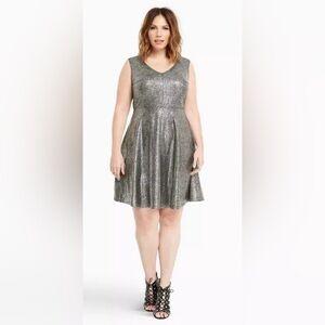 Torrid 0 Silver Metallic Foil Textured Skater Sleeveless Party Dress Womens XL